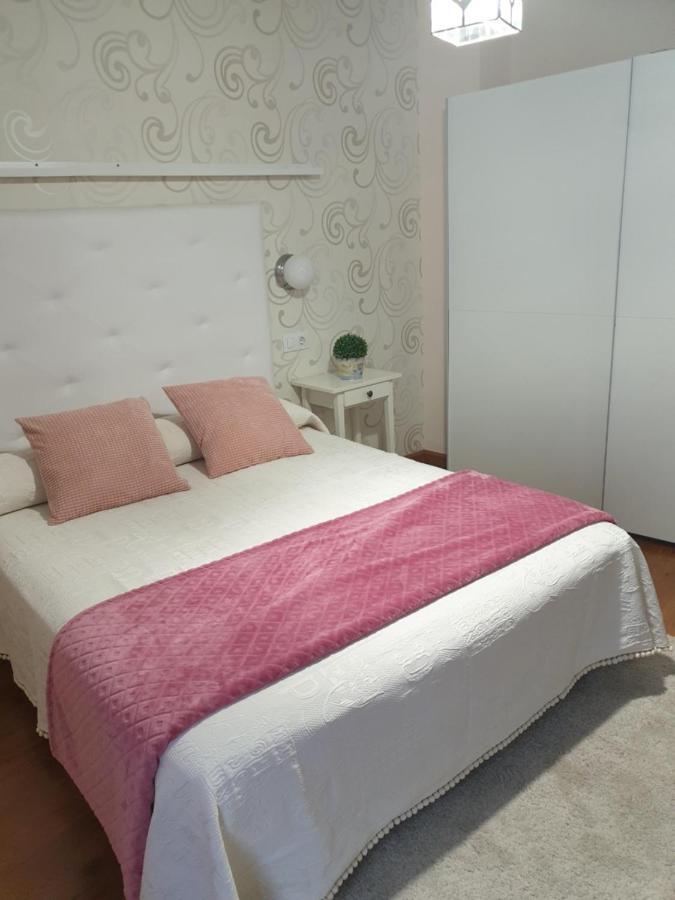 Apartamento Cine Colon Ribadeo Eksteriør bilde