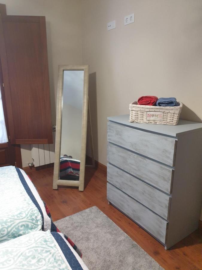 Apartamento Cine Colon Ribadeo Eksteriør bilde