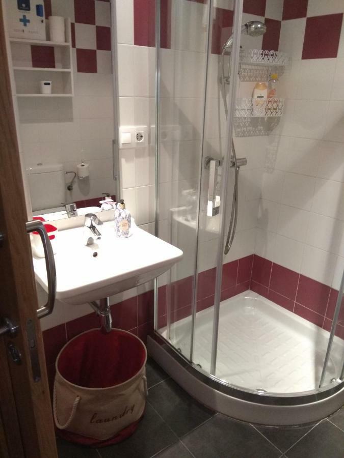 Apartamento Cine Colon Ribadeo Eksteriør bilde